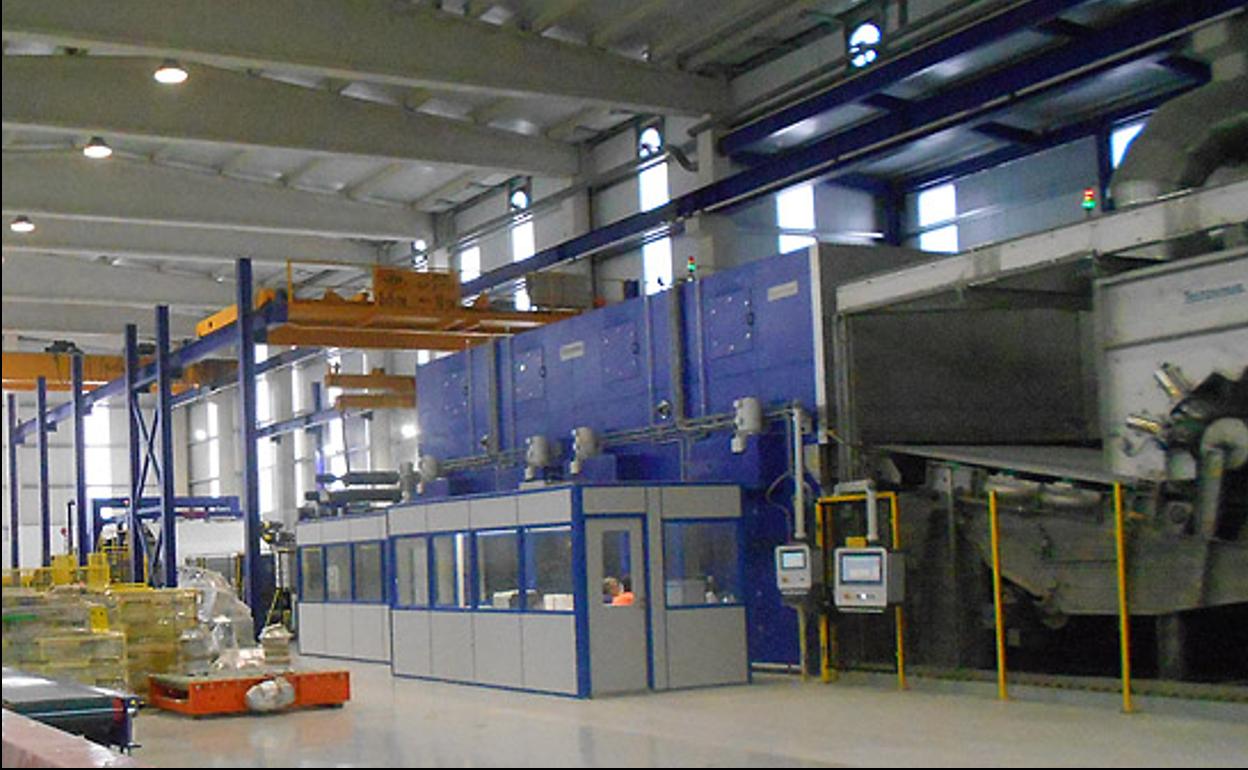 Herido un trabajador al quedar atrapado por un rodillo en una papelera de Amezketa