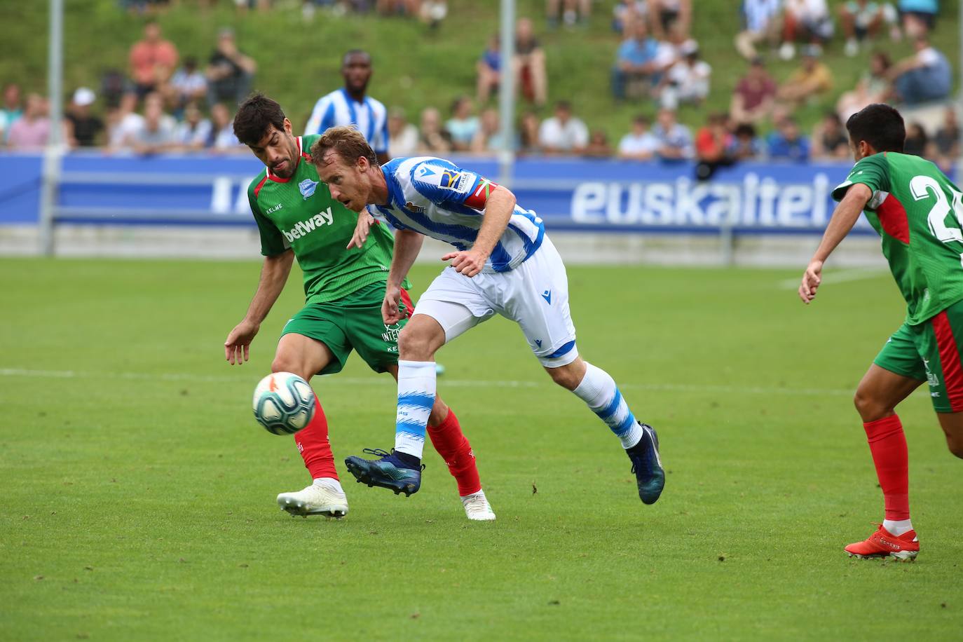 Fotos: Las imágenes del amistoso de prestemporada Real Sociedad-Alavés