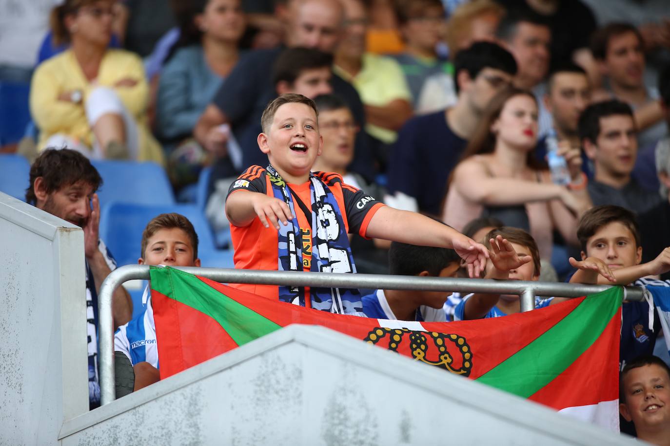 Fotos: Las imágenes del amistoso de prestemporada Real Sociedad-Alavés