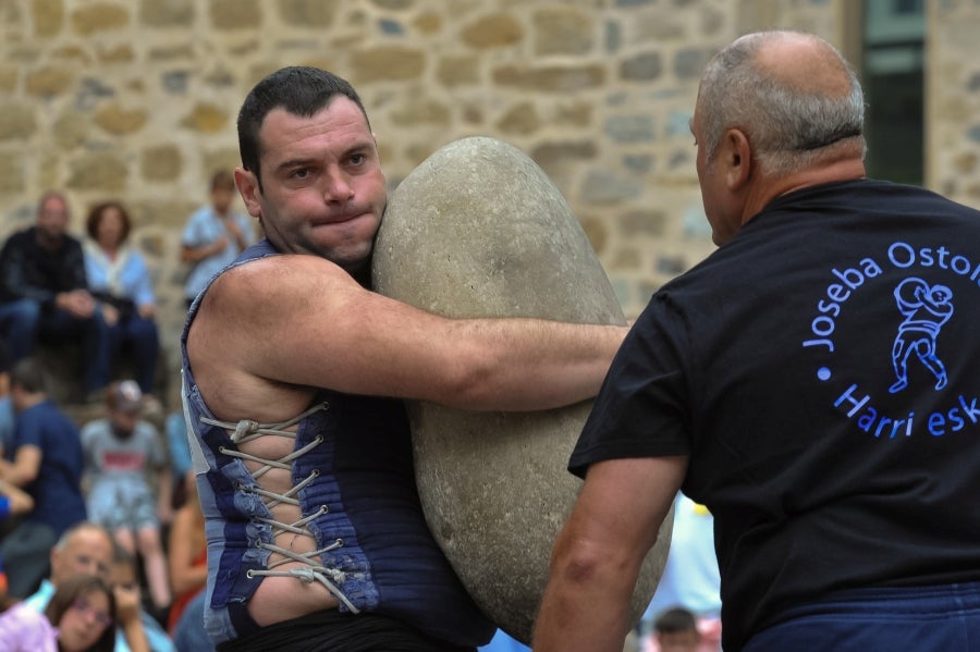 El zarauztarra logra su quinta victoria en la Trinidad con 15 alzadas. Los dos primeros de la pasada edición, Urra y Kortaberri, cerraron esta vez la clasificación.