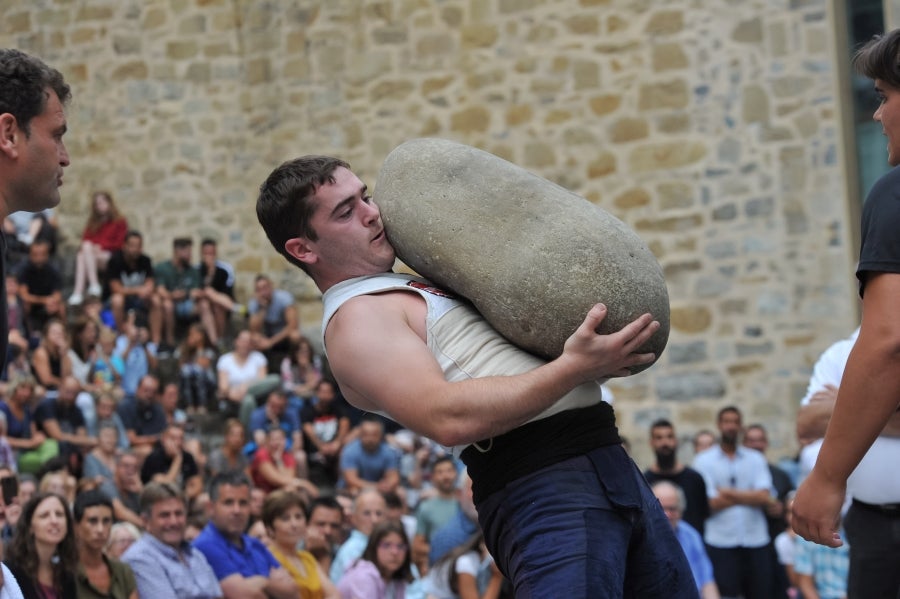 El zarauztarra logra su quinta victoria en la Trinidad con 15 alzadas. Los dos primeros de la pasada edición, Urra y Kortaberri, cerraron esta vez la clasificación.