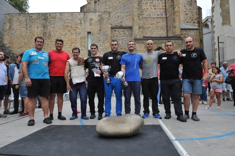 El zarauztarra logra su quinta victoria en la Trinidad con 15 alzadas. Los dos primeros de la pasada edición, Urra y Kortaberri, cerraron esta vez la clasificación.