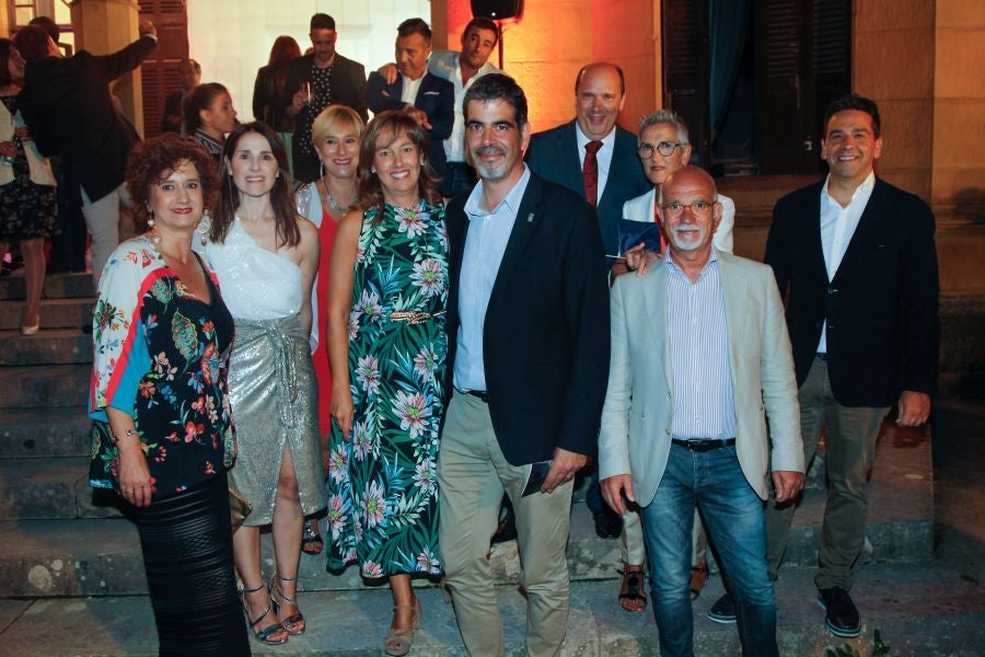 Maria Jesús Idoeta, Bakartxo Tejería, Aitziber San Román, Leire Caridad, Eneko Goia, Jaime Domínguez Macaya, Iñaki Gurrutxaga, Ana Eskisabel e Imanol Lasa
