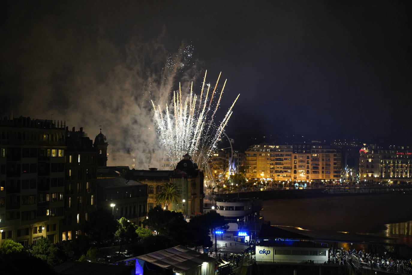 Fotos: Unos fuegos con alma valenciana