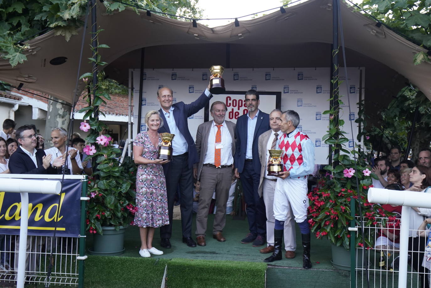 Fotos: ‘Amazing Red’ gana la Copa de Oro de San Sebastián