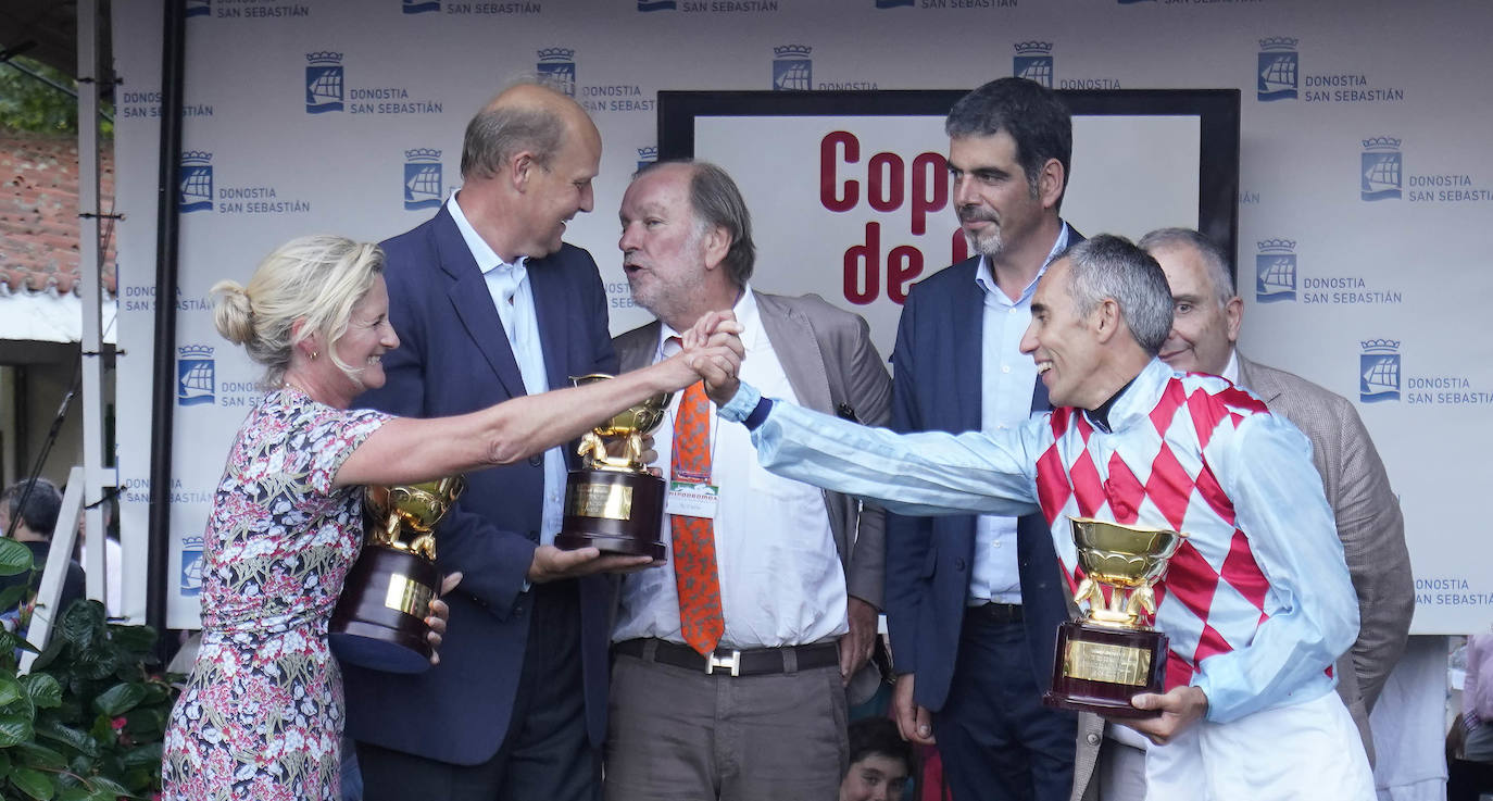 Fotos: ‘Amazing Red’ gana la Copa de Oro de San Sebastián