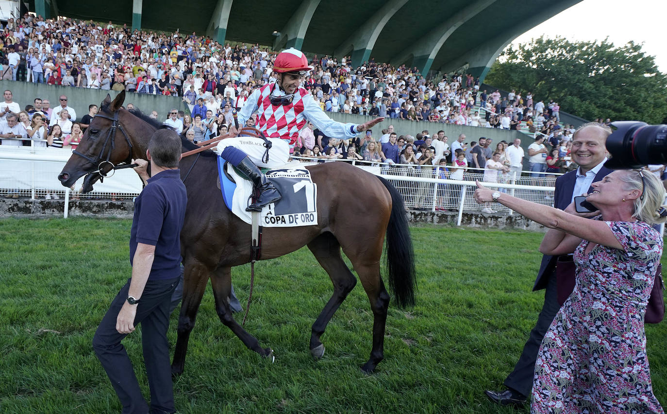 Fotos: ‘Amazing Red’ gana la Copa de Oro de San Sebastián