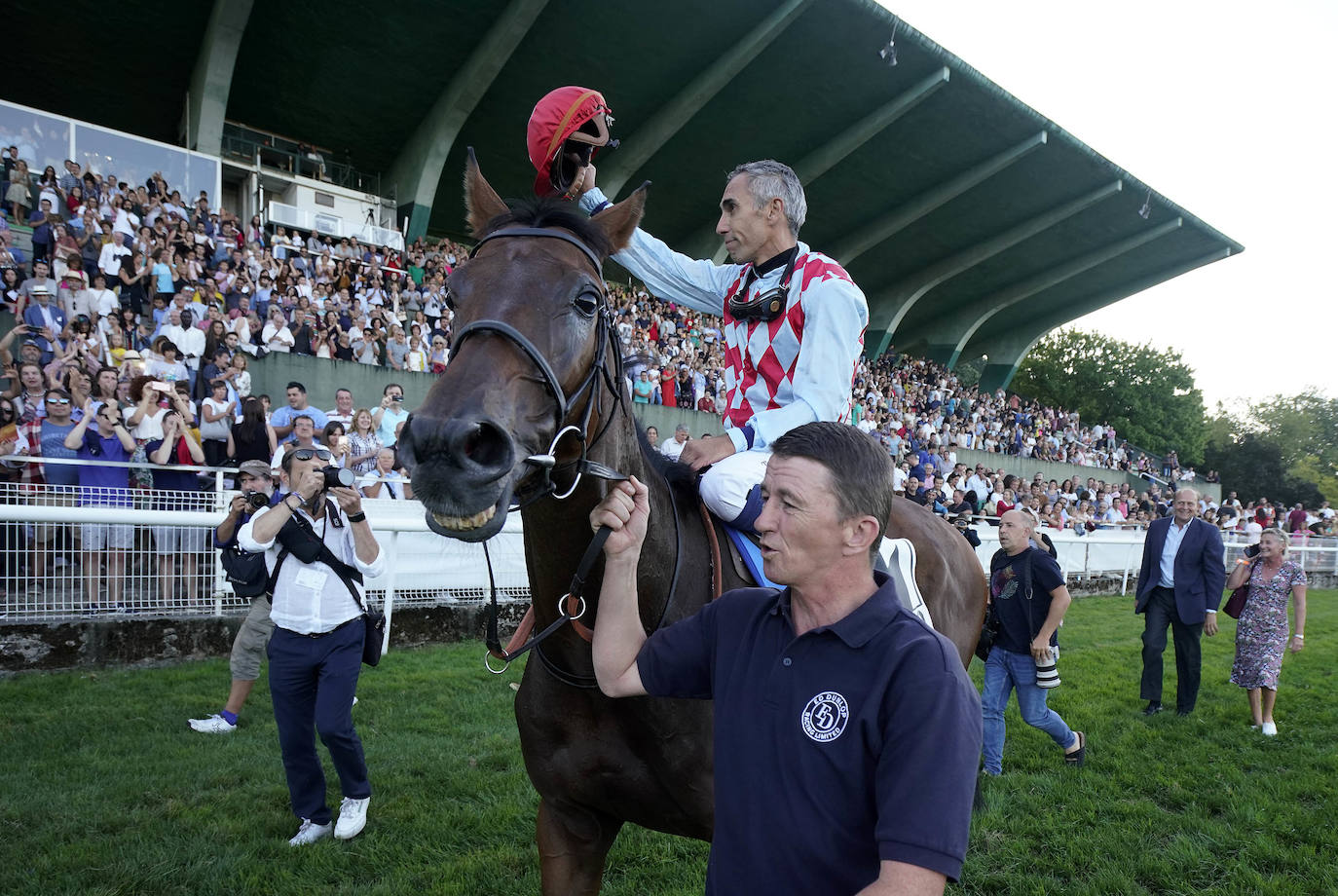 Fotos: ‘Amazing Red’ gana la Copa de Oro de San Sebastián