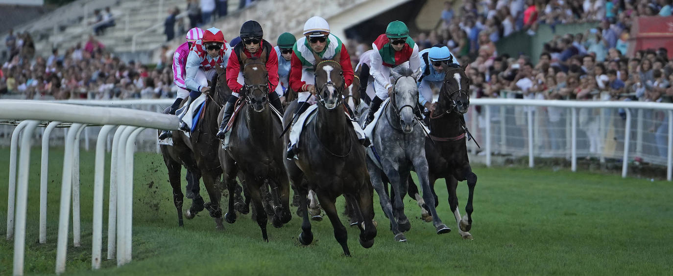 Fotos: ‘Amazing Red’ gana la Copa de Oro de San Sebastián