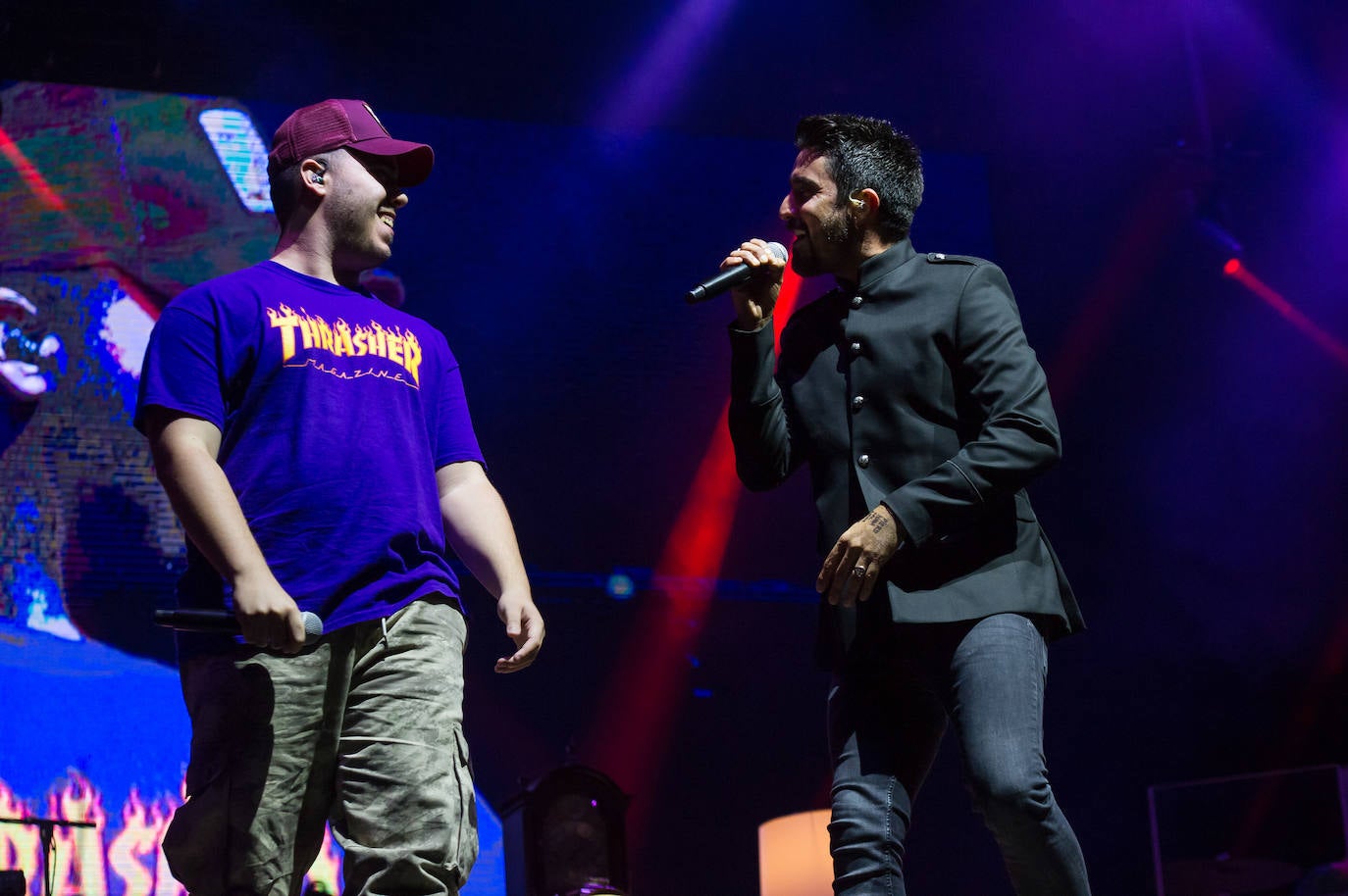 Fotos: Alex Ubago arrasa en Sagües