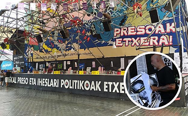 La txosna sin los carteles de los etarras tras la acción de la Ertzaintza.