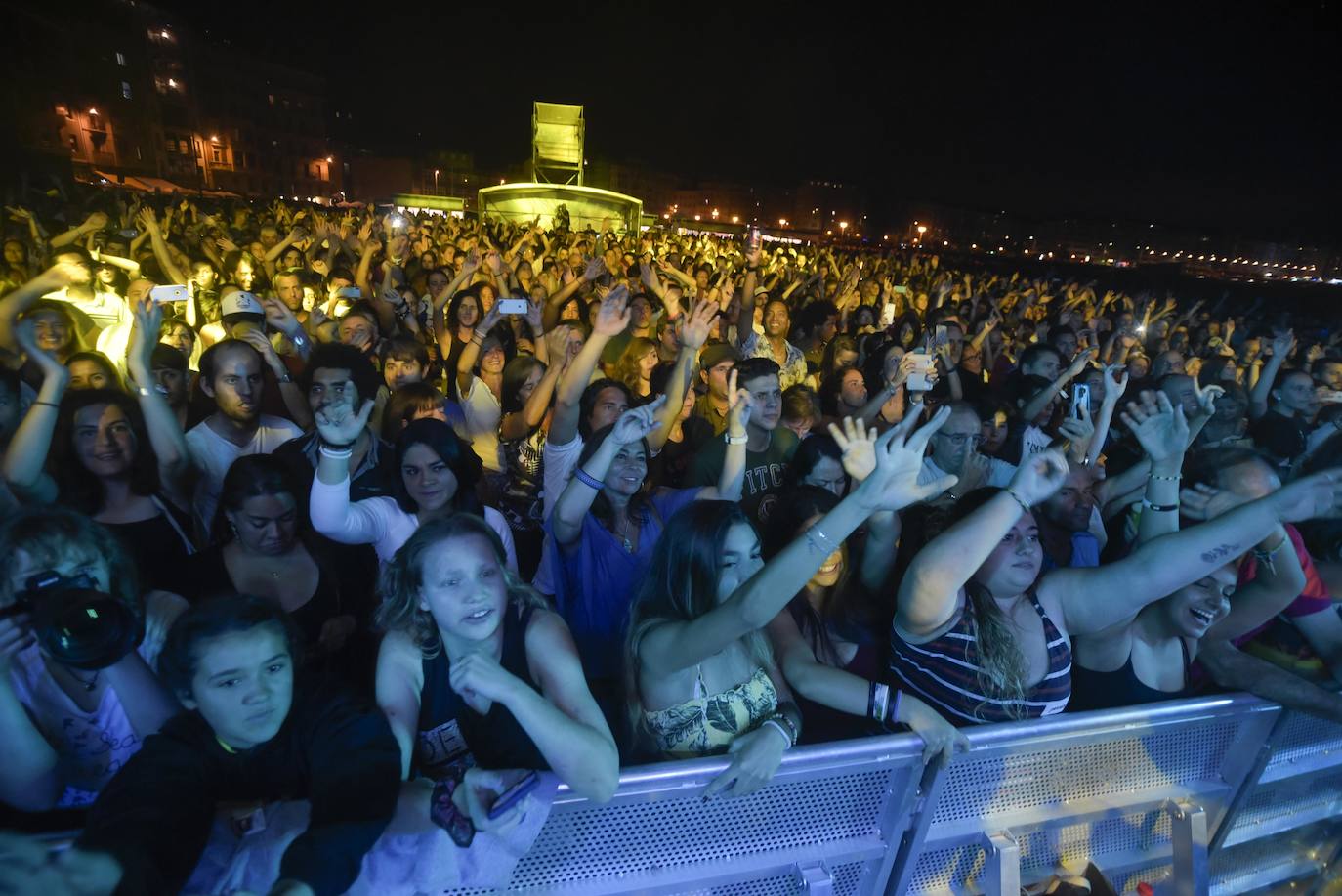 Fotos: Macaco cerró con éxito los conciertos de Sagüés