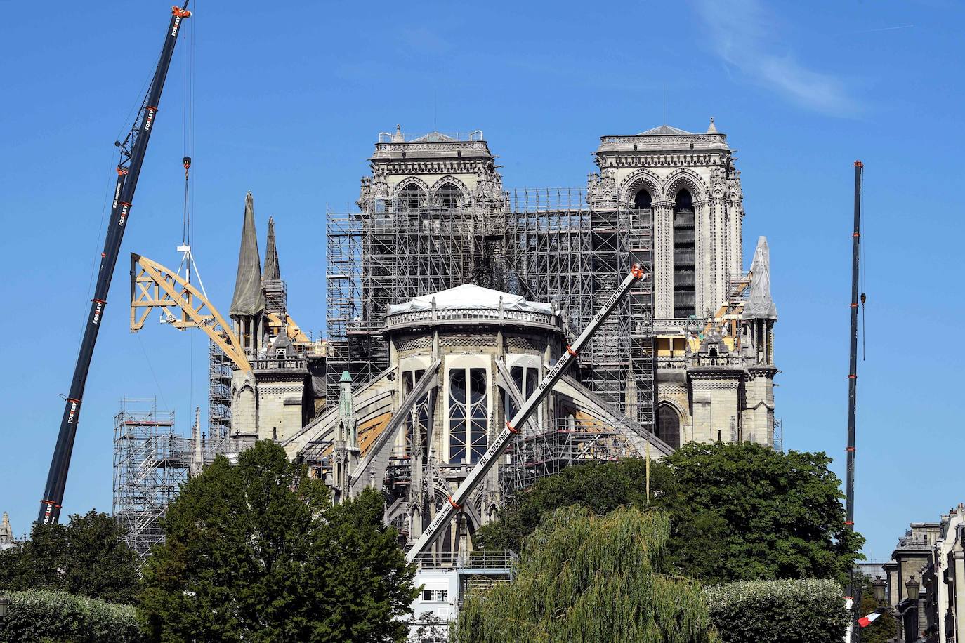 Fotos: Reanudadas las obras de Notre Dame