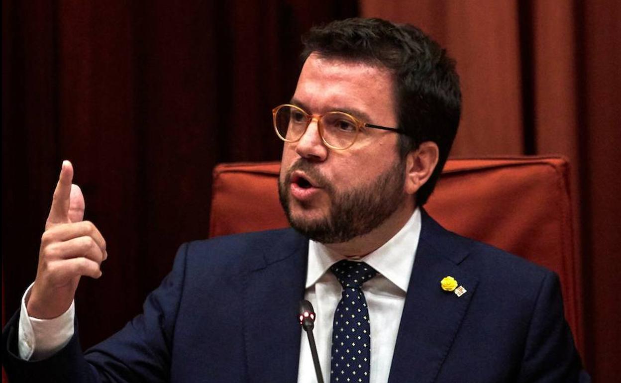 Aragonès comparece ante la Comidión de Economía del Parlament.