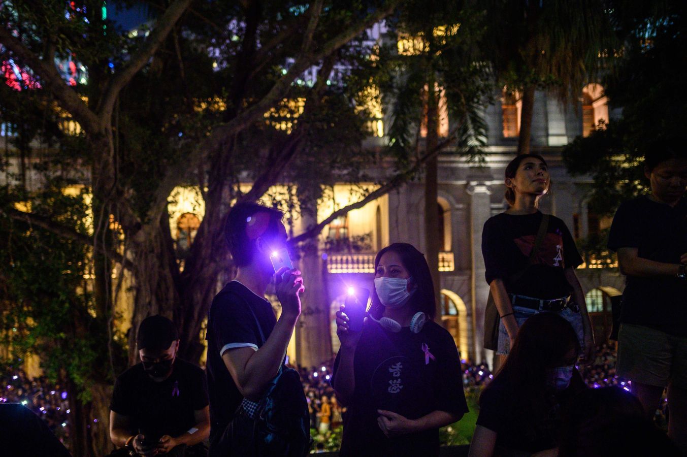 Fotos: Hong Kong se tiñe de morado