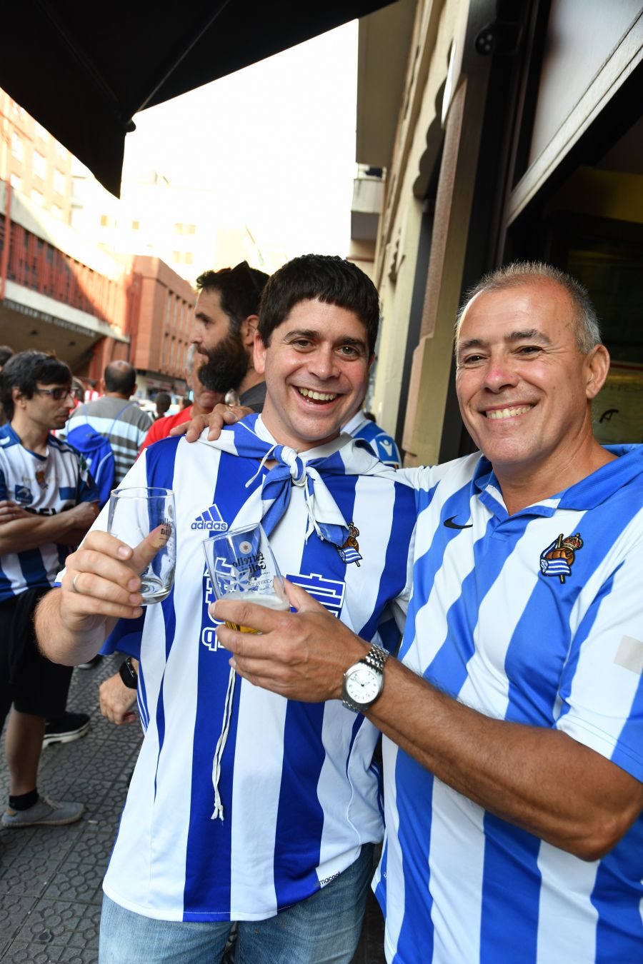 Fotos: Buen ambiente entre las aficiones