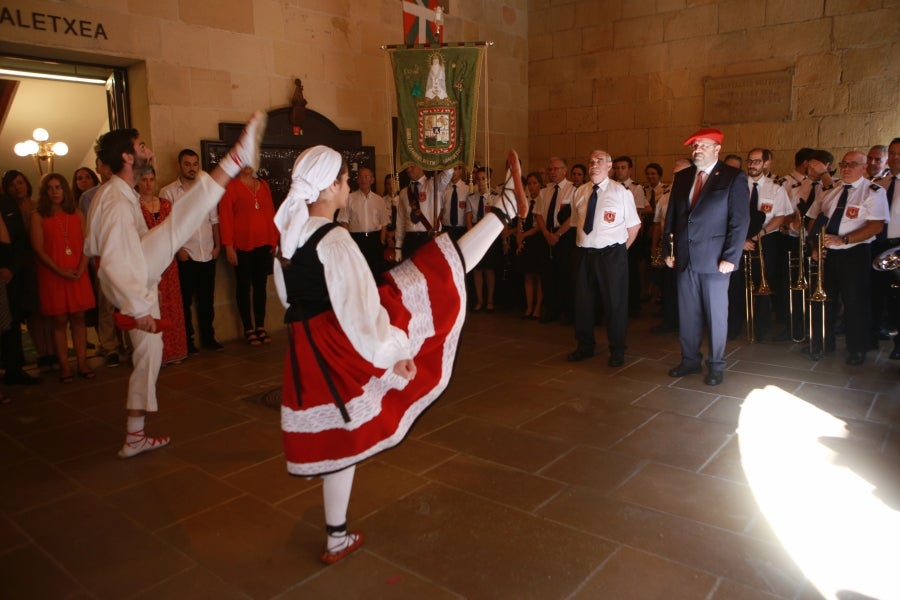 Fotos: Tamborrada infantil, Gigantes y Cabezudos dan comienzo a las fiestas