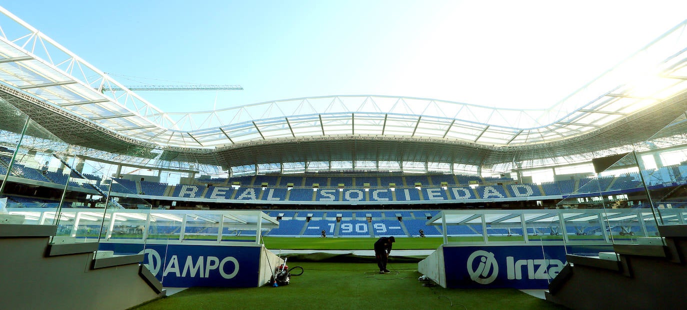 El estadio prácticamente está listo para acoger su estreno con todas las gradas completas en el Real Sociedad - Atlético de Madrid del próximo sábado 14