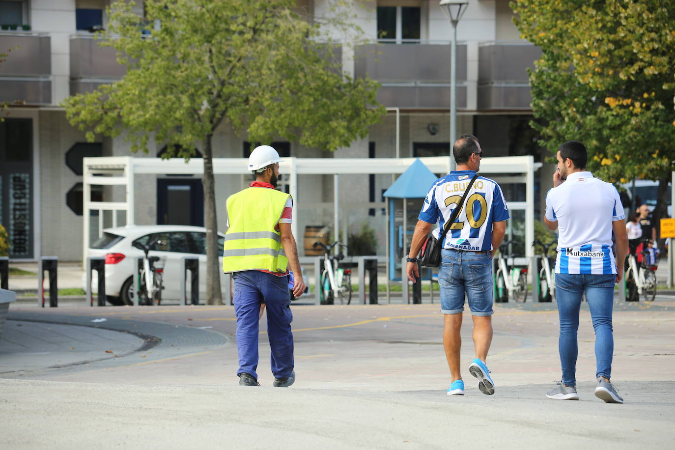 Expectación entre los aficionados de la Real Sociedad por conocer y estrenar el nuevo Reale Arena