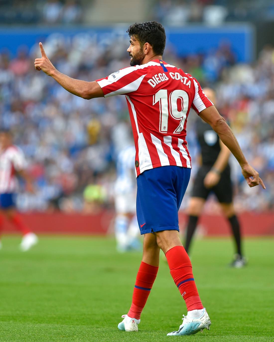 Gran ambiente en el estreno de la Real esta temporada en Anoeta