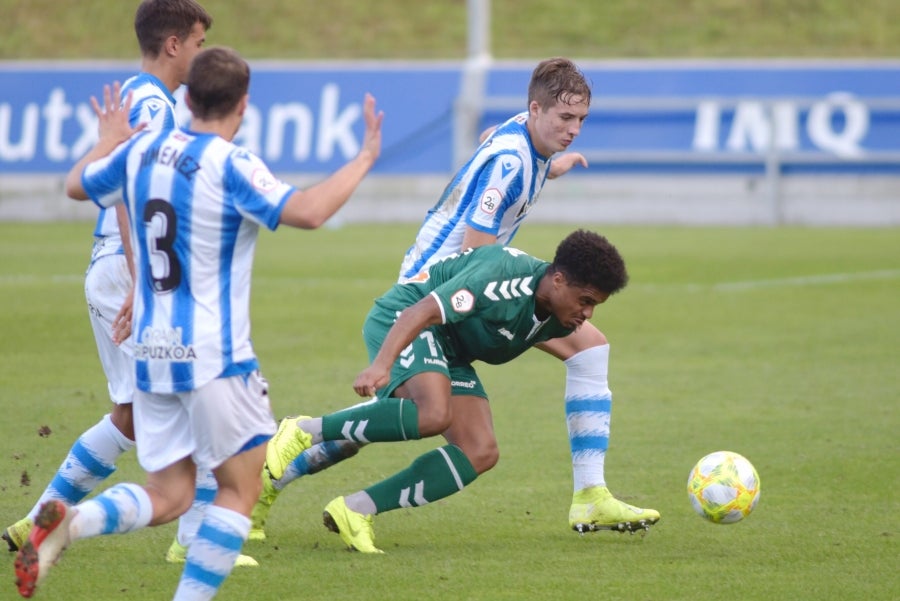 El filial realista logra un importante triunfo en Zubieta con un Garrido que resulta fundamental gracias a sus dos goles. 