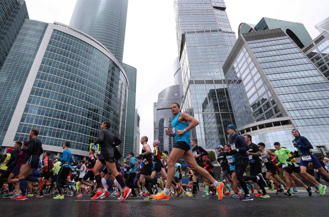 El Maratón de Moscú reunió a miles de runners que descubrieron la capital rusa de una forma diferente.