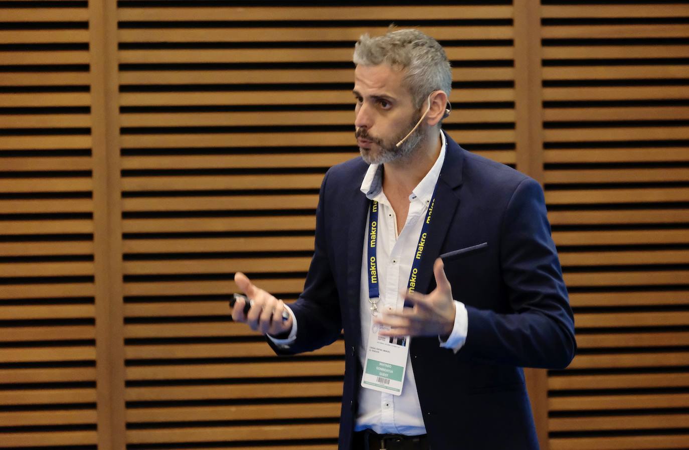 La influencia de Juan Sebastián Elcano en la tradición de la parrilla de Getaria, las palabras de Joan Roca, del tres estrellas Michelin El Celler de Can Roca (Girona), los hongos marinos descubiertos por el triestrellado Ángel León (Aponiente) o la reinvención de la tradición colombiana a cargo de Leonor Espinosa han destacado este martes en la segunda jornada de San Sebastian Gastronomika