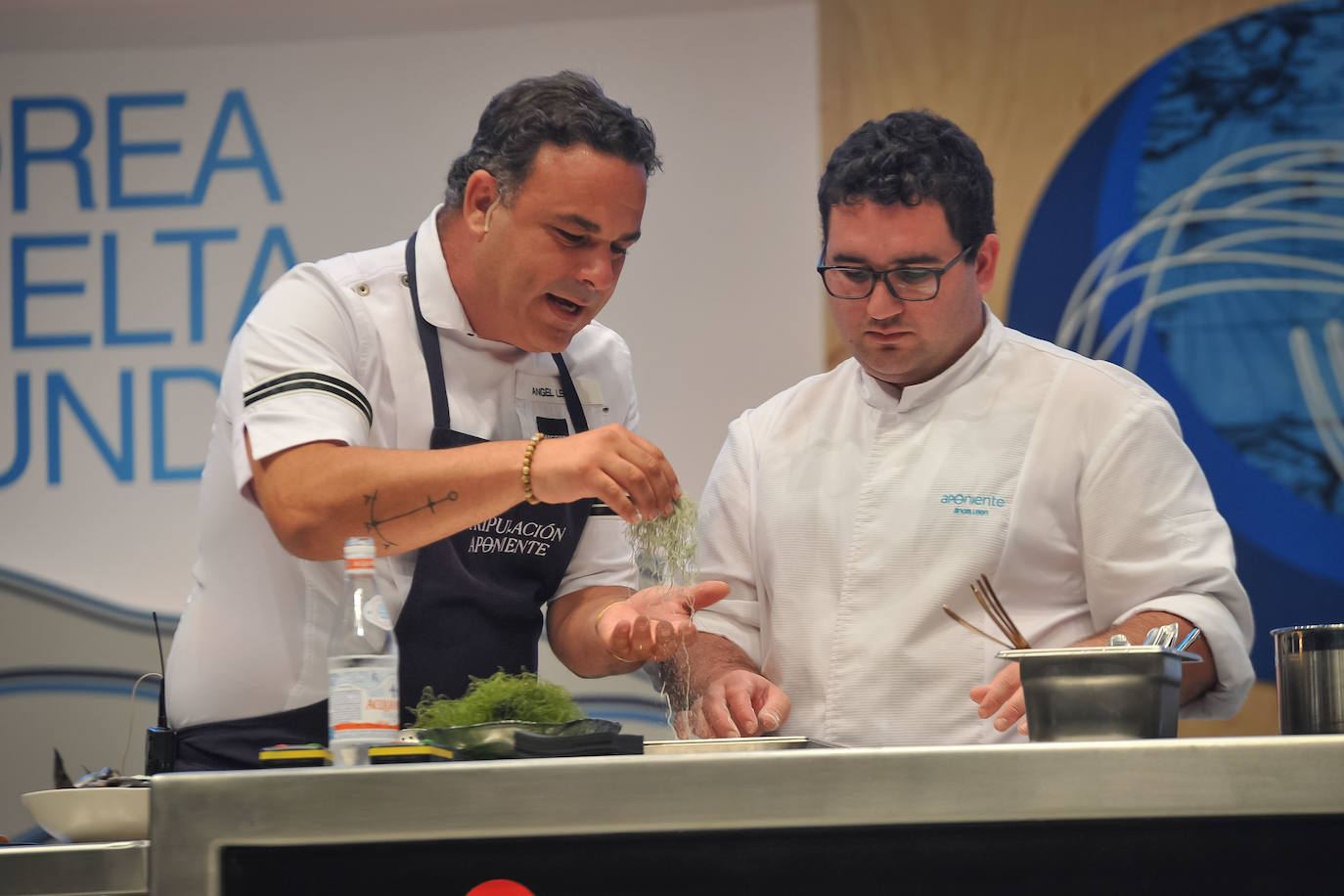La influencia de Juan Sebastián Elcano en la tradición de la parrilla de Getaria, las palabras de Joan Roca, del tres estrellas Michelin El Celler de Can Roca (Girona), los hongos marinos descubiertos por el triestrellado Ángel León (Aponiente) o la reinvención de la tradición colombiana a cargo de Leonor Espinosa han destacado este martes en la segunda jornada de San Sebastian Gastronomika