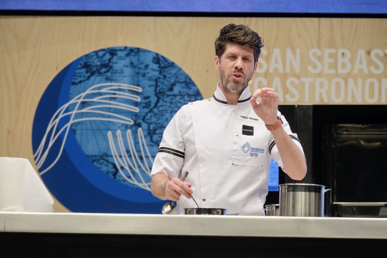 El concurso de parrillas es el evento destacado de la tercera jornada del congreso gastronómico