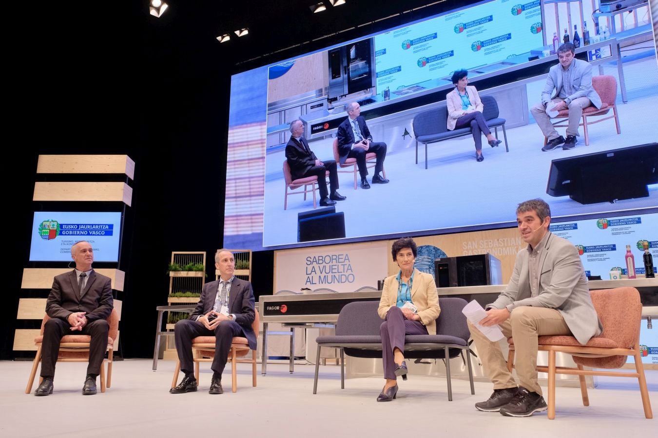 El concurso de parrillas es el evento destacado de la tercera jornada del congreso gastronómico