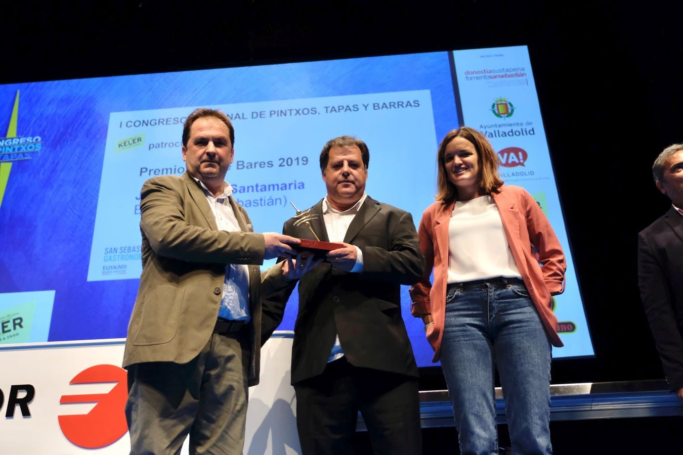 El concurso de parrillas es el evento destacado de la tercera jornada del congreso gastronómico