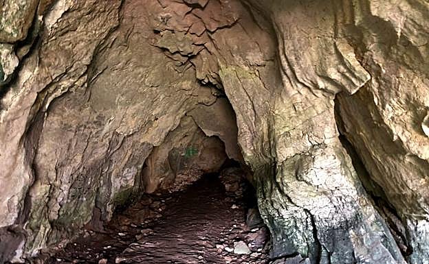 Interior de la cueva.
