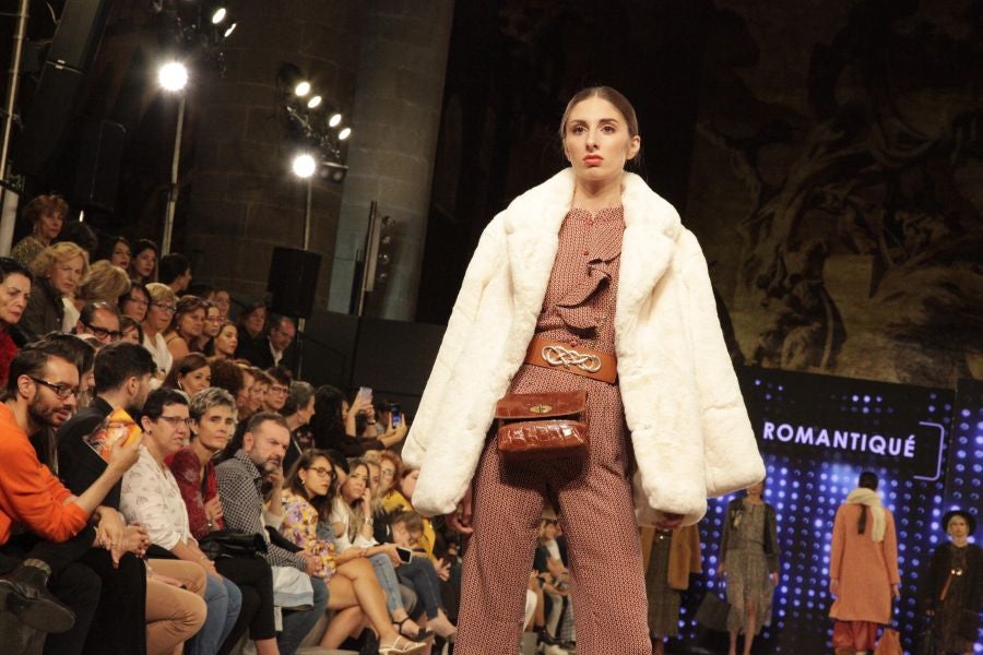 Mosquito Blue, Molupita, O`Farril, La Romantique, Telarista Urbana, Maider Alzaga, Luhei, Testone Hojas, Laia Varela, Davidi Dú, Anhelo, Sastrería Aldabaldetreku e Inge Zubeldia han desfilado en la pasarela de San Telmo este sábado 