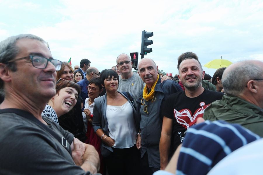 Fotos: Arranca en Donostia la manifestación de Gure Esku en favor de los condenados del procés