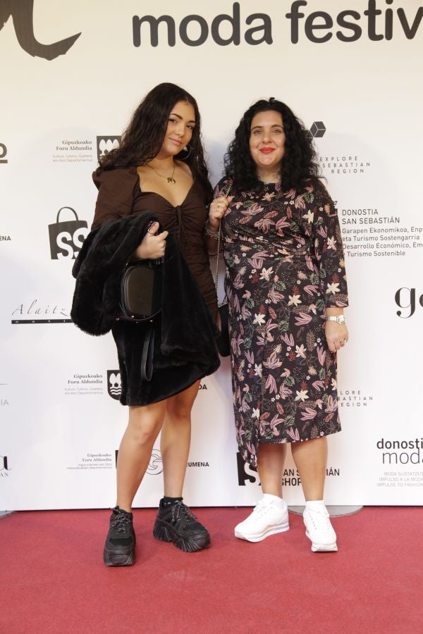 Este sábado, por la mañana, el Museo San Telmo acoge los quince desfiles de diseñadores guipuzcoanos y comercios multimarca: Mosquito Blue, Molupita, O`Farril, La Romantique, Telarista Urbana, Maider Alzaga, Luhei, Testone Hojas, Laia Varela, Davidi Dú, Anhelo, Sastrería Aldabaldetreku, Inge Zubeldia. 