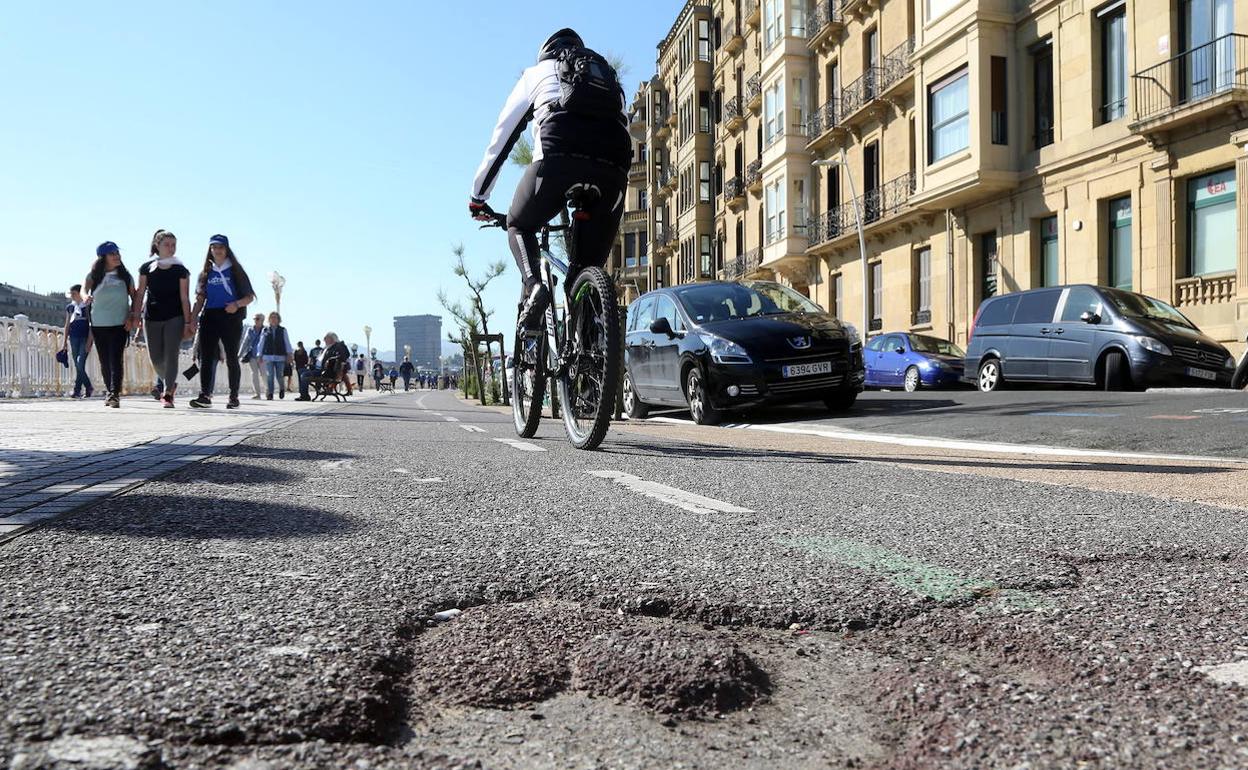 El suceso tuvo lugar en el paso de cebra del paseo Salamanca con el puete del Kursaal. 