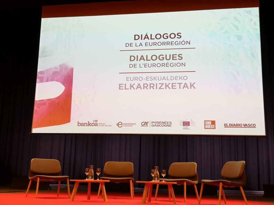 Fotos: Diálogos de la Eurorregión en Ficoba