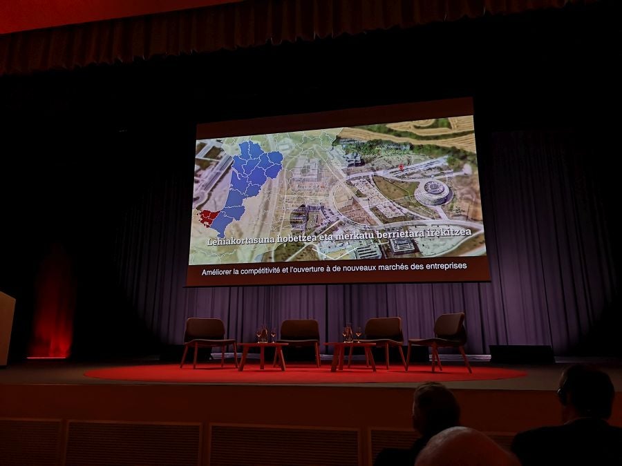 Fotos: Diálogos de la Eurorregión en Ficoba