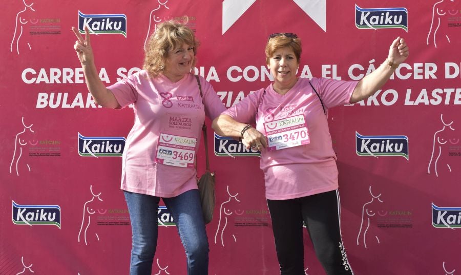 El rosa ha teñido las calles de Donostia. 