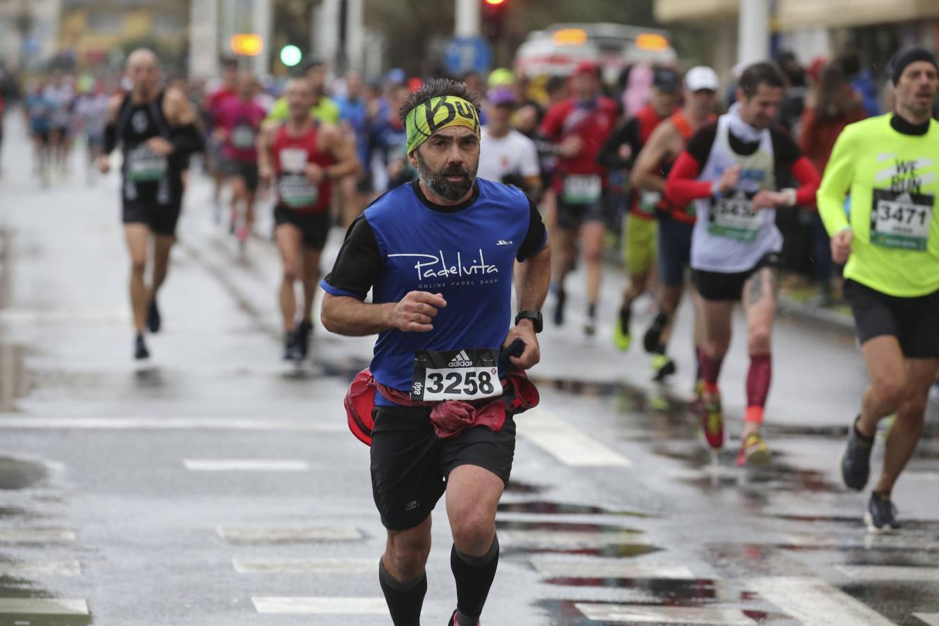 Fotos: Las llegadas a meta de los participantes en la Behobia - San Sebastián