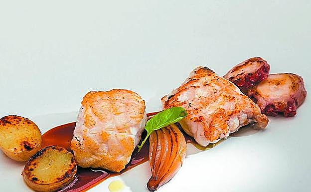 Rape con pulpo, cebolletas caramelizadas y salsa de carne.