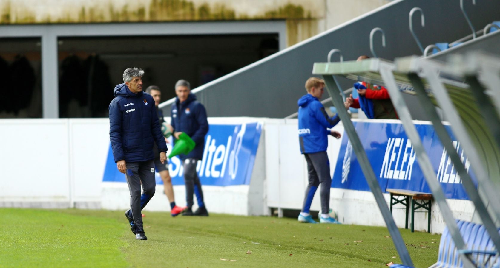 Moyá, Remiro, Zubiaurre, Llorente, Zaldua, Monreal, Merino, Zurutuza, Zubeldia, Portu y Willian José han saltado al verde. 