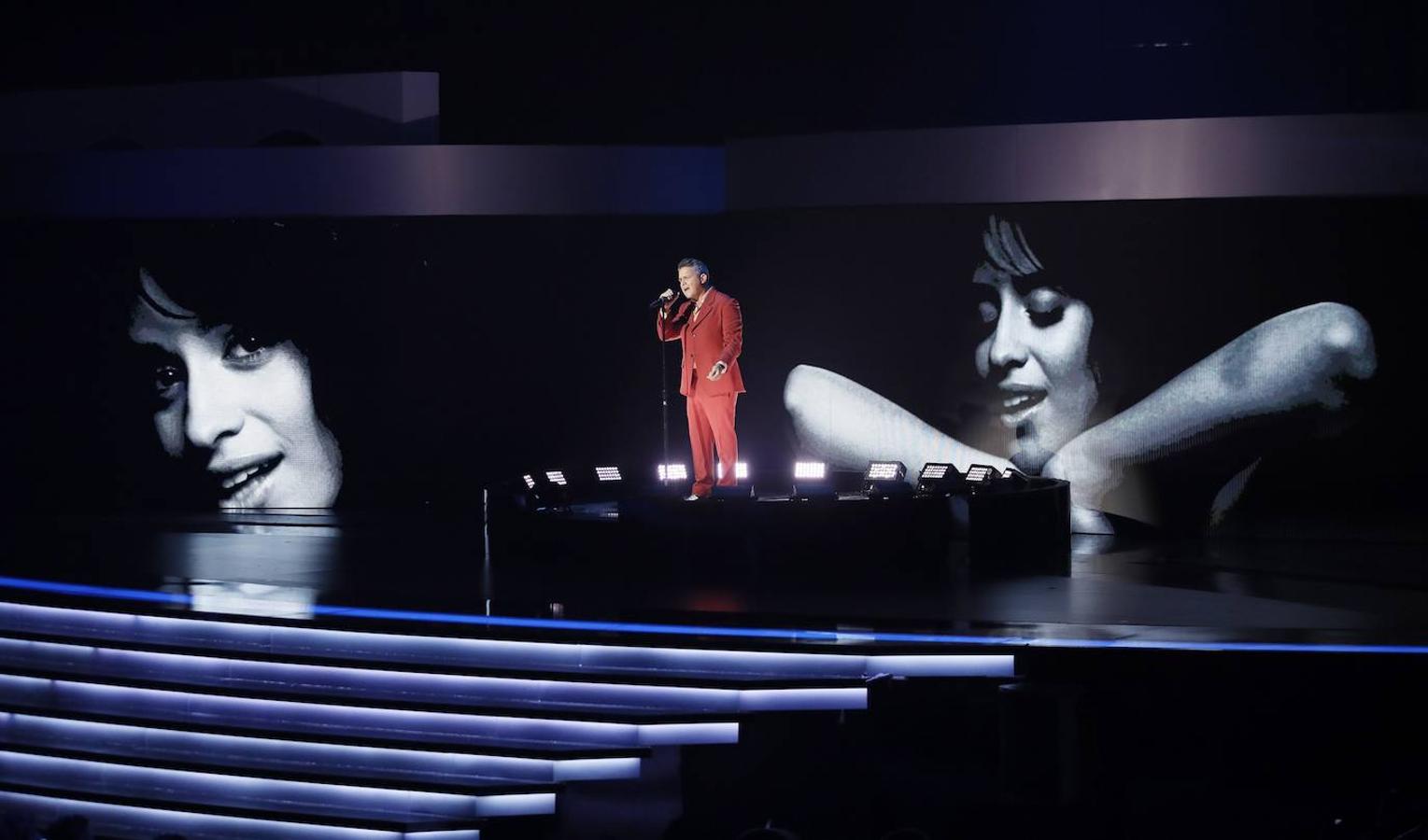 El cantante Alejandro Sanz durante su actuación.