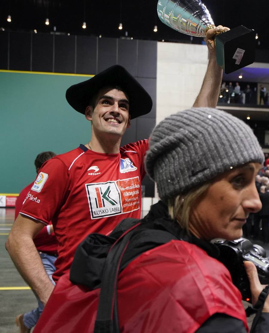 El navarro ha derrotado 22-16 a Altuna III en una final muy emocionante disputada en el Navarra Arena. 