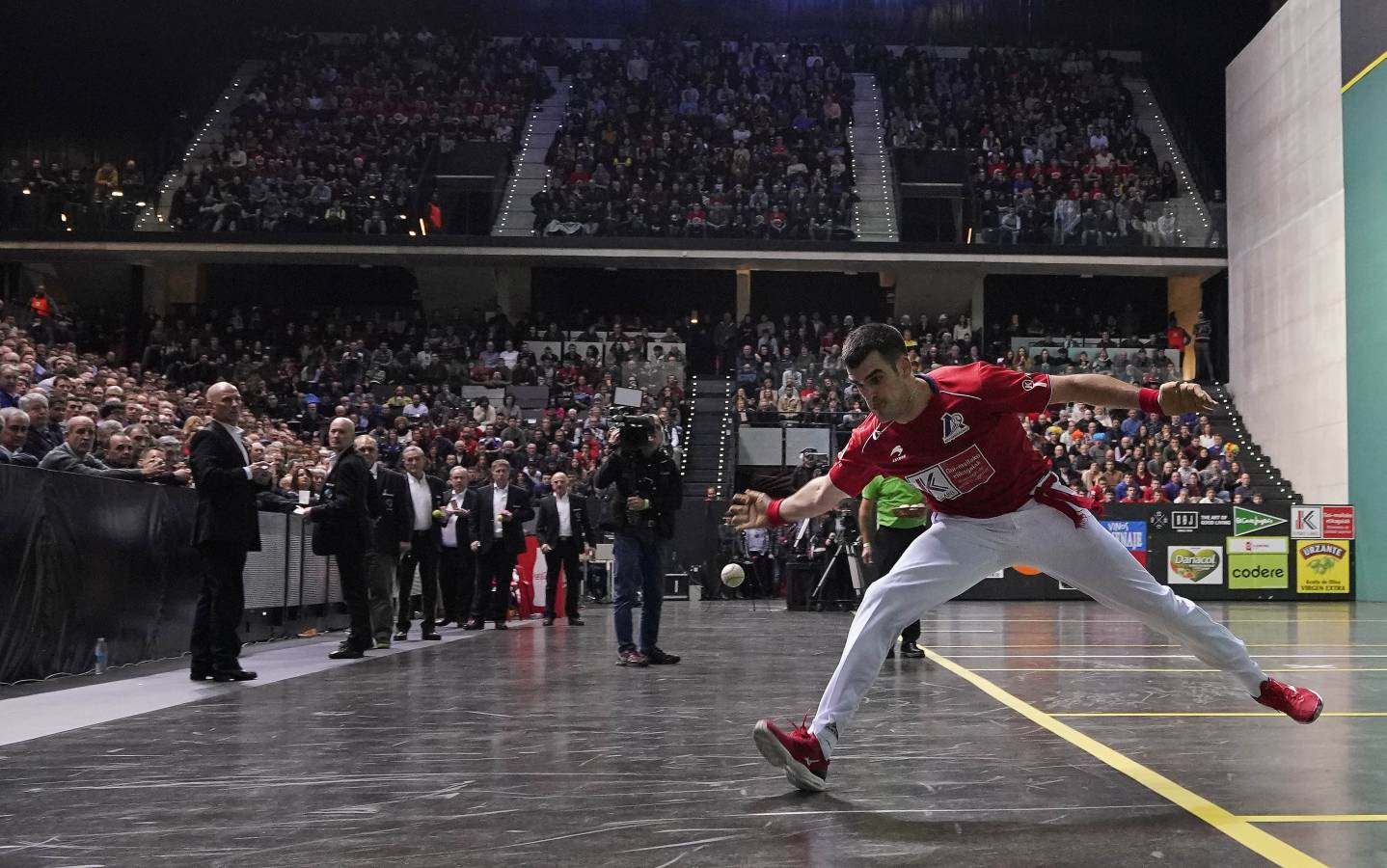 El navarro ha derrotado 22-16 a Altuna III en una final muy emocionante disputada en el Navarra Arena. 
