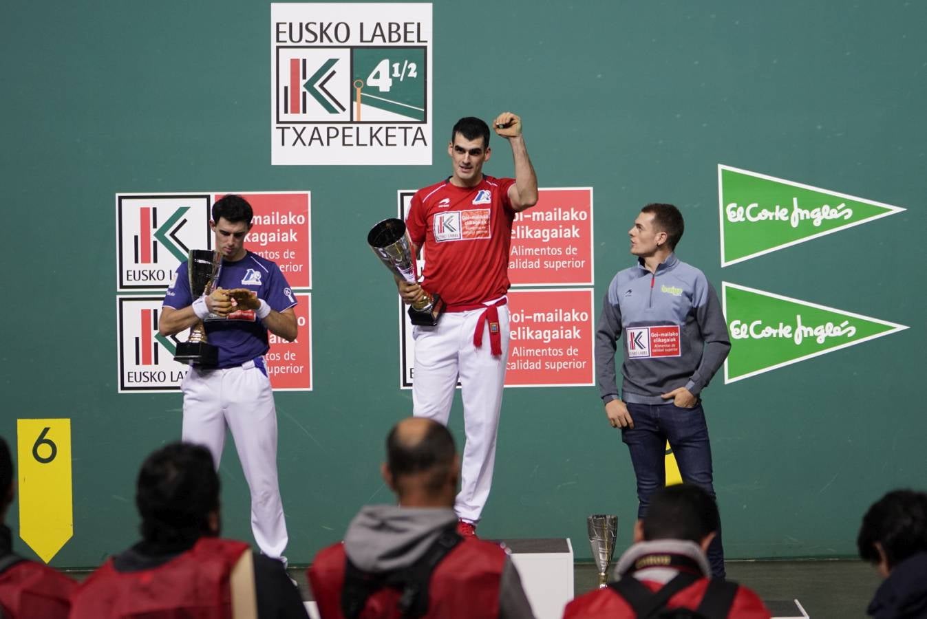 El navarro ha derrotado 22-16 a Altuna III en una final muy emocionante disputada en el Navarra Arena. 