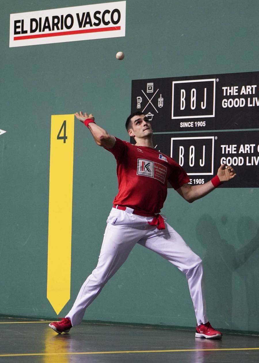 El navarro ha derrotado 22-16 a Altuna III en una final muy emocionante disputada en el Navarra Arena. 