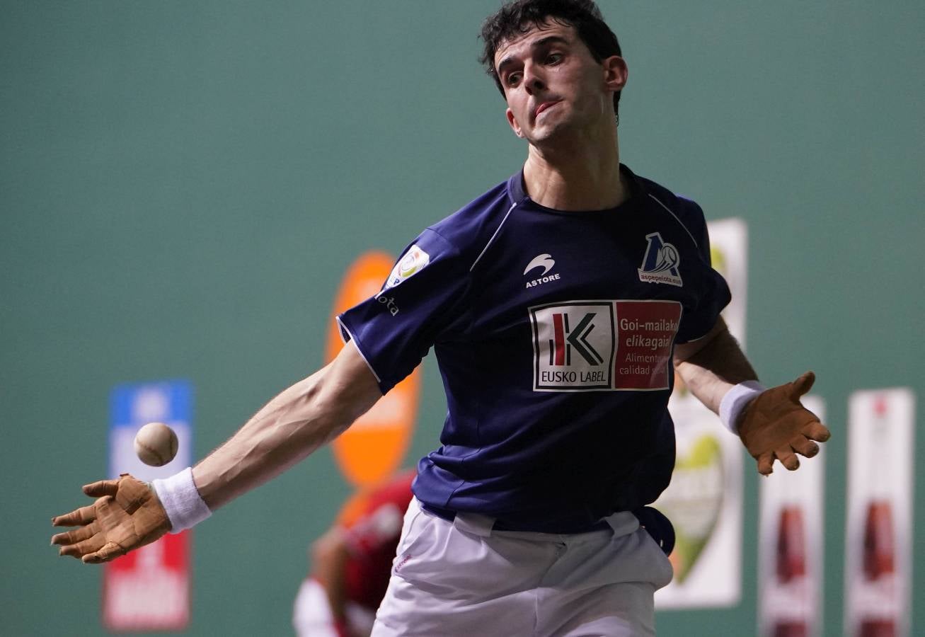 El navarro ha derrotado 22-16 a Altuna III en una final muy emocionante disputada en el Navarra Arena. 