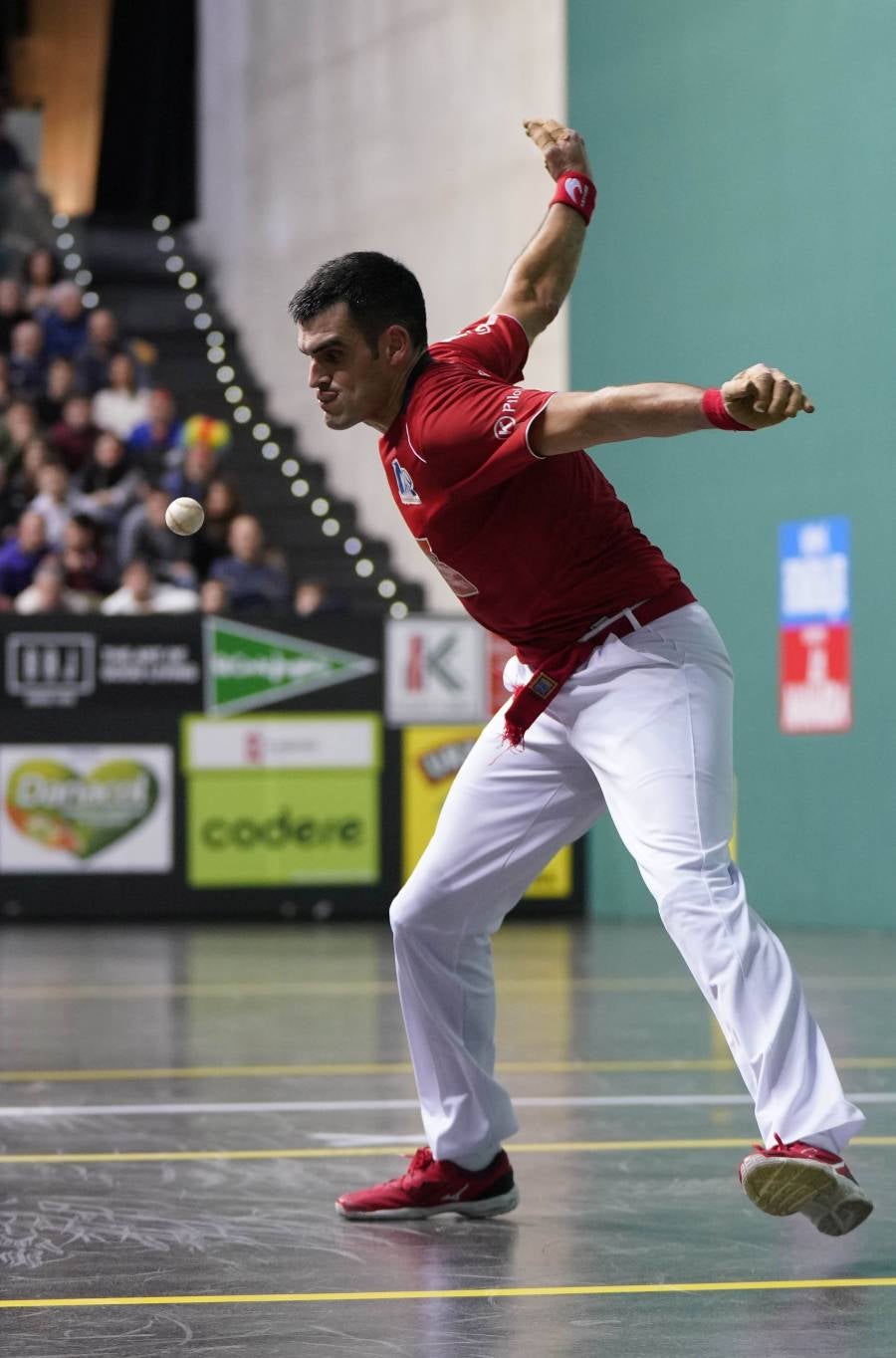 El navarro ha derrotado 22-16 a Altuna III en una final muy emocionante disputada en el Navarra Arena. 
