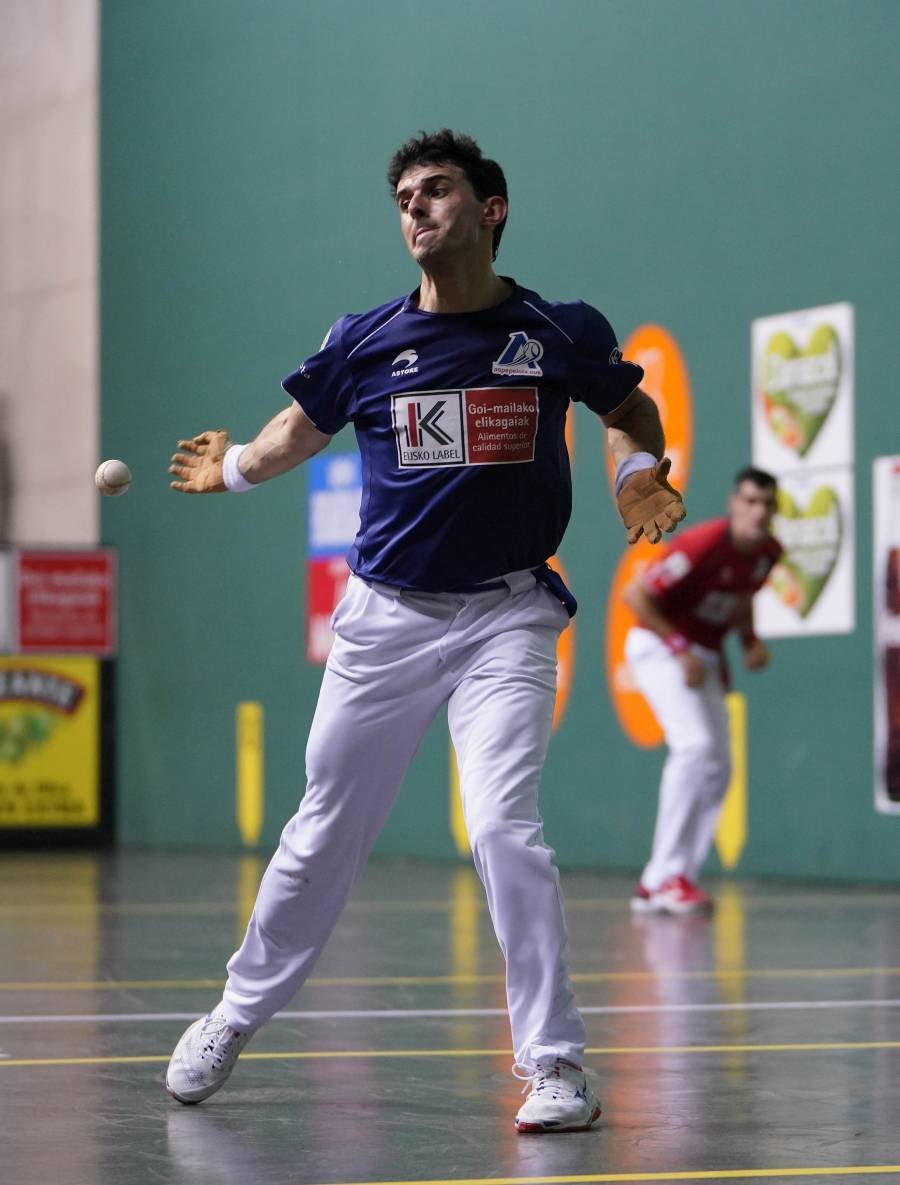 El navarro ha derrotado 22-16 a Altuna III en una final muy emocionante disputada en el Navarra Arena. 
